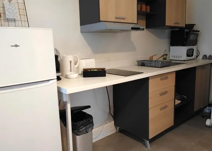 F3 Dans Un Corps De Ferme *